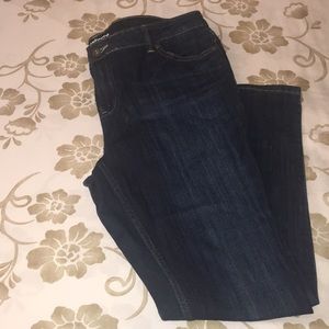 Liz Claiborne dark wash denim jeans